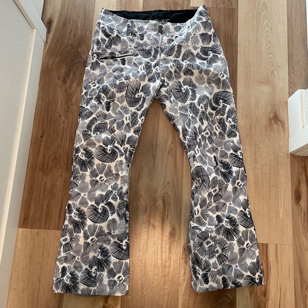 3 pairs of Obermeyer snow pants. Fun designs. Great Used Condition❄️❄️☃️ - Picture 7 of 13
